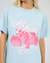 Load image into Gallery viewer, Berry Market Relaxed Tee