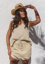 Load image into Gallery viewer, Vespa Vee Tank - Natural