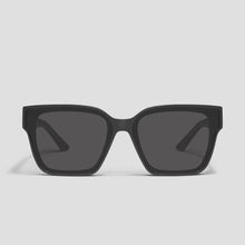 Load image into Gallery viewer, Drive In -Black Frame / Black Lens