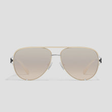 Load image into Gallery viewer, High Key Twist -Silver Frame / Silver Champagne Flash Lens