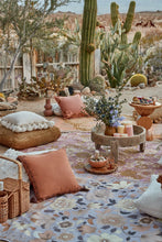 Load image into Gallery viewer, Grandé Fleur Picnic Rug - Lilac