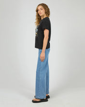 Load image into Gallery viewer, Hampshire Regular Tee
