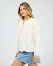Load image into Gallery viewer, Lark Shirt - V White

