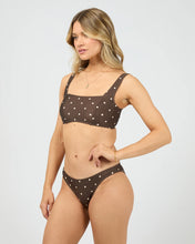 Load image into Gallery viewer, Emelia Classic Pant - Brwn
