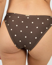 Load image into Gallery viewer, Emelia Classic Pant - Brwn

