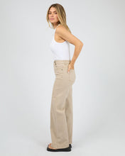 Load image into Gallery viewer, Jacqui Wide Leg - Beige
