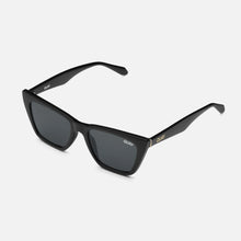 Load image into Gallery viewer, Call The Shots - Black Frame/ Smoke Polarised Lens
