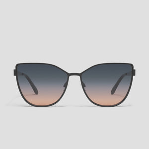 In Pursuit -Black Frame / Smoke To Coral Lens