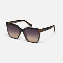 Load image into Gallery viewer, Level Up -Tortoise Frame / Smoke Taupe Polarized Lens
