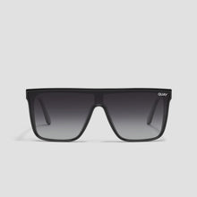 Load image into Gallery viewer, Nightfall Oversized -Black Frame / Smoke Polarised Lens
