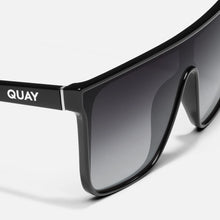 Load image into Gallery viewer, Nightfall Oversized -Black Frame / Smoke Polarised Lens
