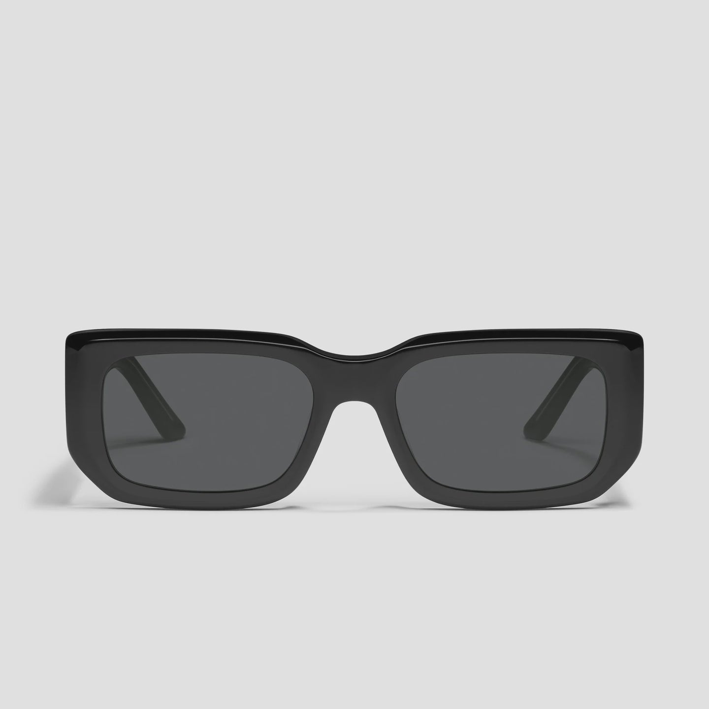 Tell me More -Black Frame / Smoke Lens