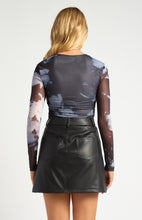 Load image into Gallery viewer, Penelope - Abstract Print Mesh Top
